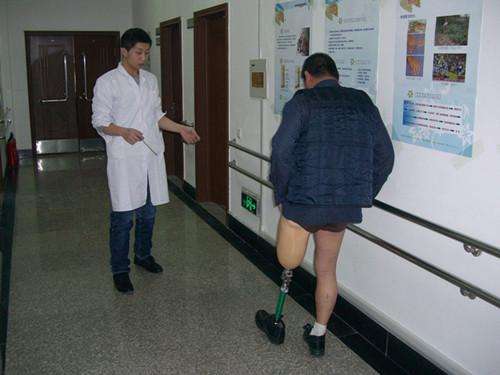 安裝一個假肢大概可以使用多少時(shí)間河南假肢廠家(圖1)